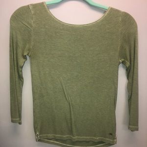 Hollister green quarter sleeve